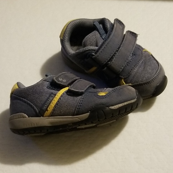 Surprize by Stride Rite Shoes - Picture 3 of 3